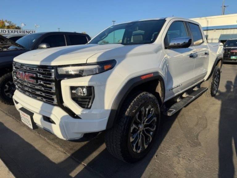 2024 GMC Canyon Denali