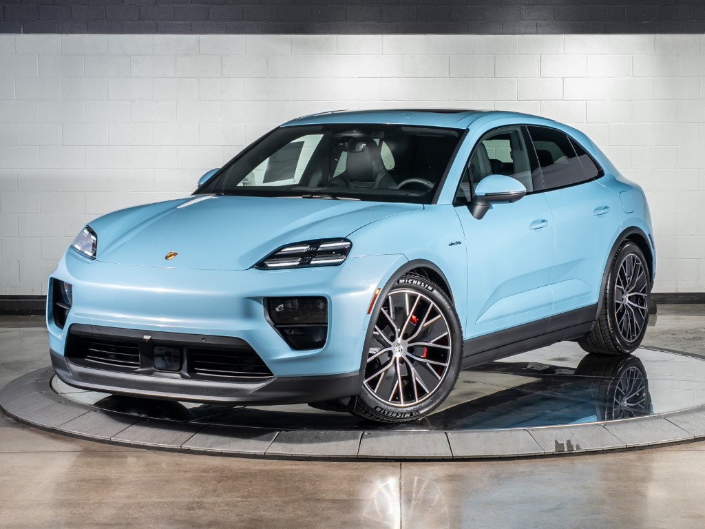 2025 Porsche Macan Electric 4S