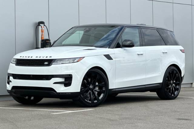 2025 Land Rover Range Rover Sport SE