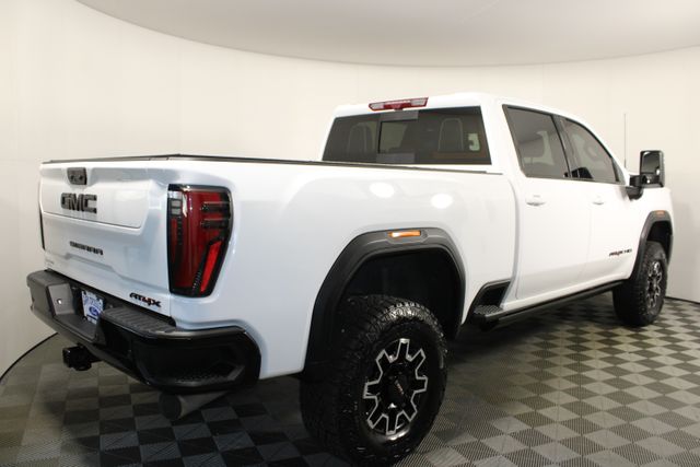 2024 Gmc Sierra HD AT4X photo 2