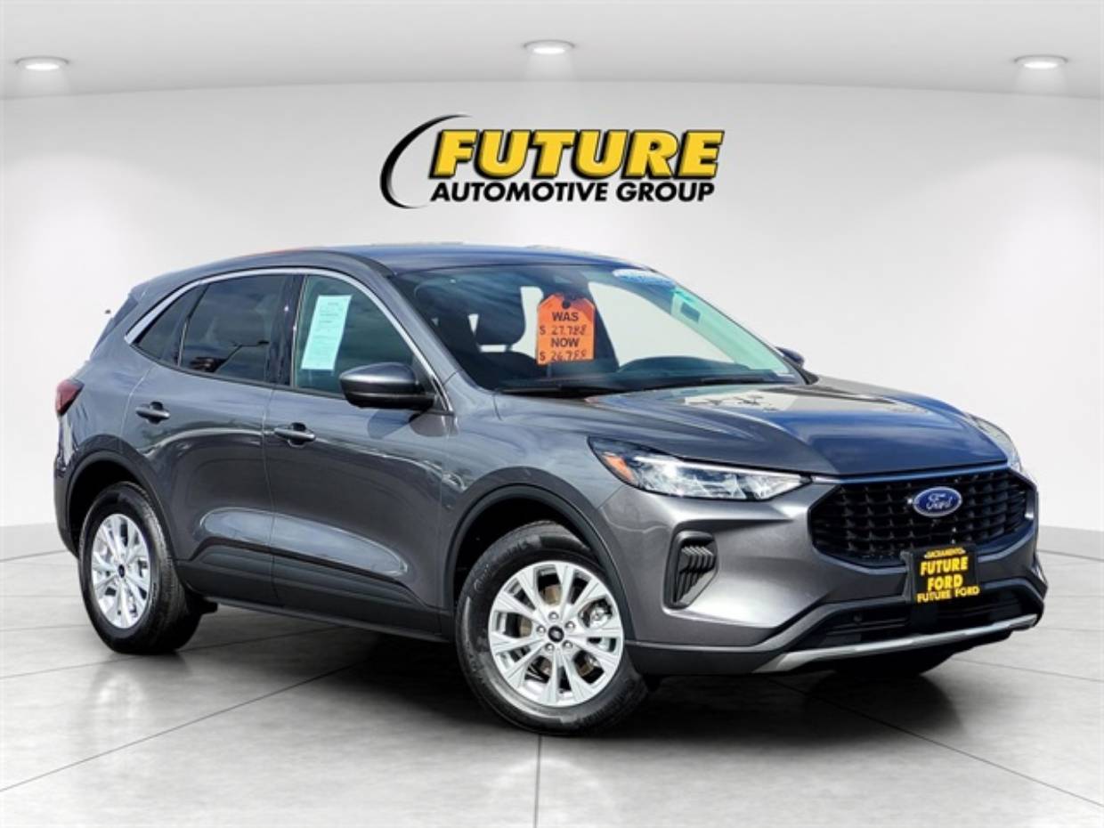 2023 Ford Escape Active's photo