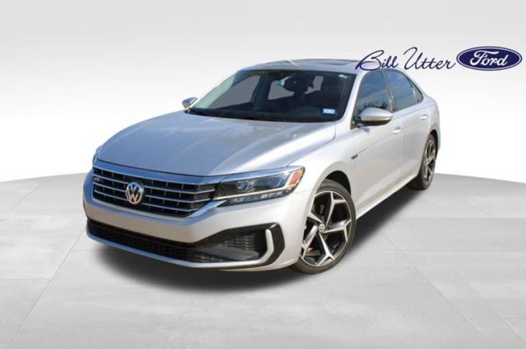 2020 Volkswagen Passat 2.0T R-Line