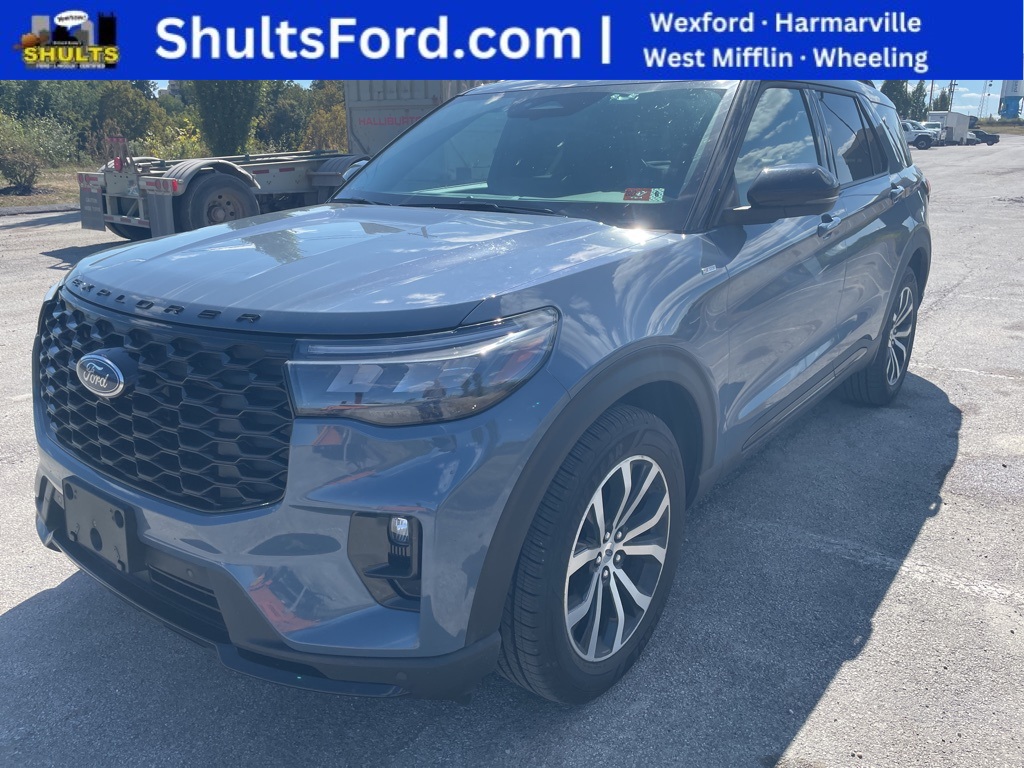 Used 2025 Ford Explorer ST-Line