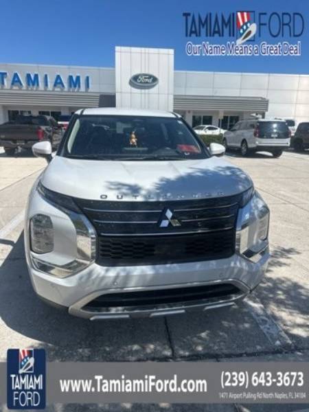 2023 Mitsubishi Outlander SE