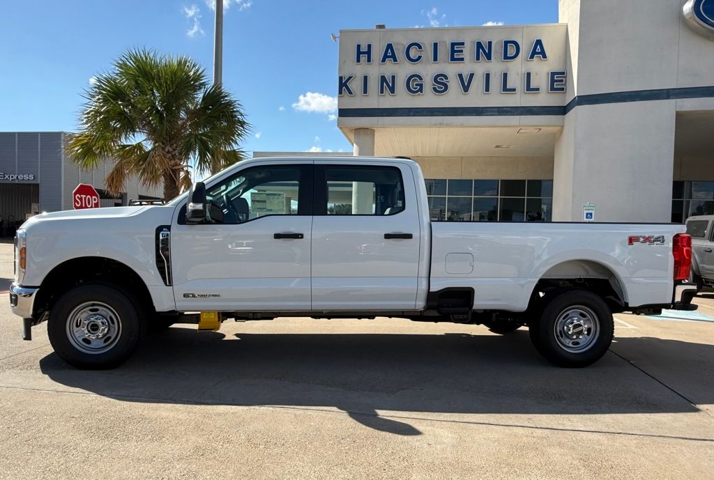 2026 Ford F-250 photo 3