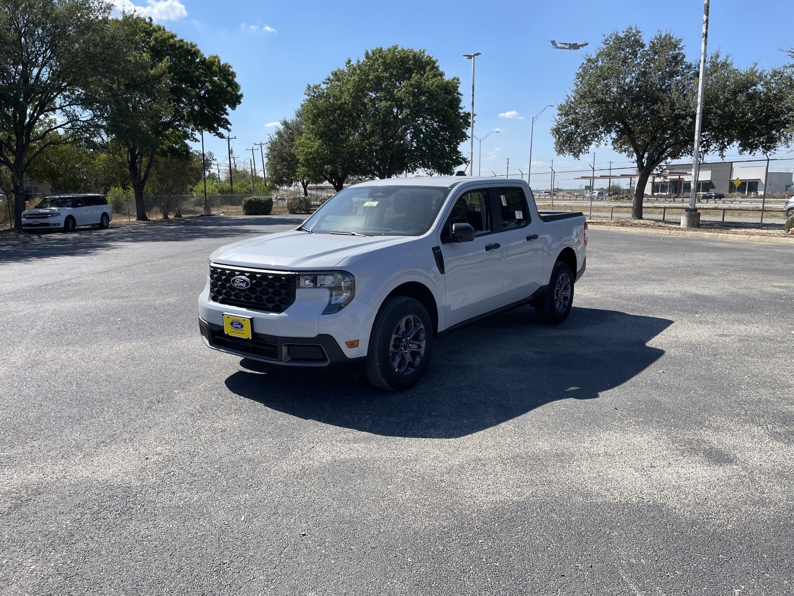 2025 Ford Maverick XLT's photo