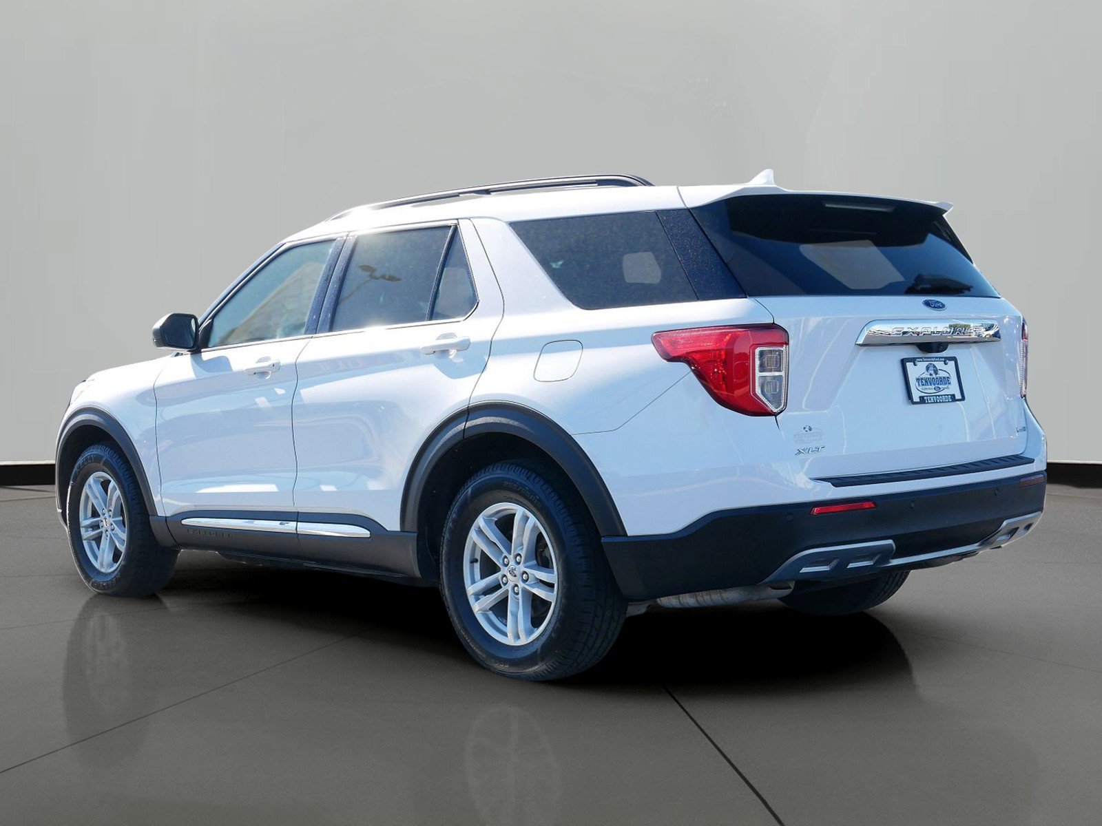 Used 2020 Ford Explorer XLT with VIN 1FMSK8DH5LGA75334 for sale in St. Cloud, Minnesota