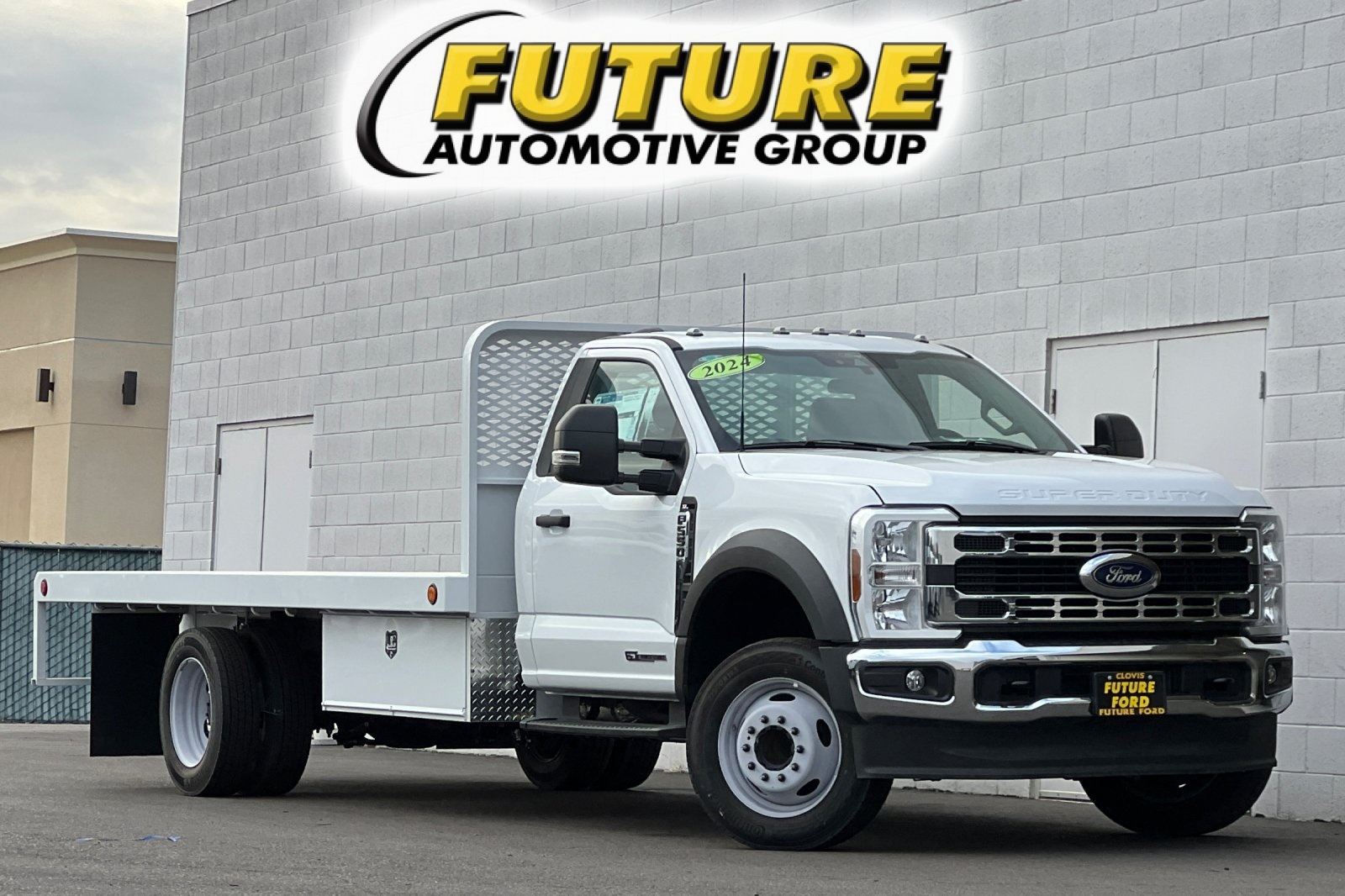 2024 Ford F-550SD XL