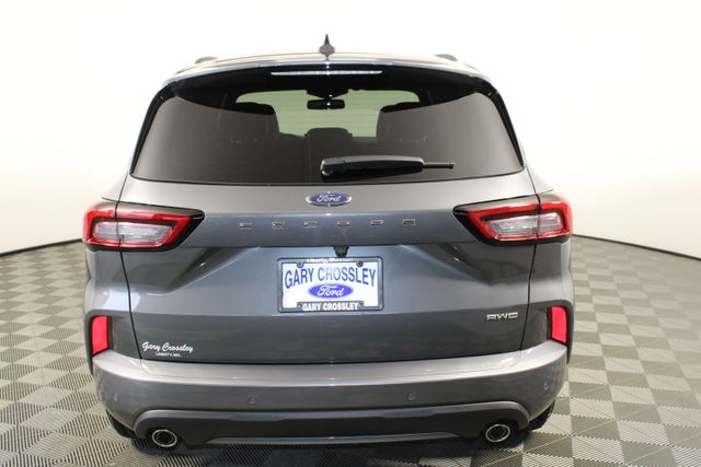 2025 Ford Escape ST-Line Elite photo 2