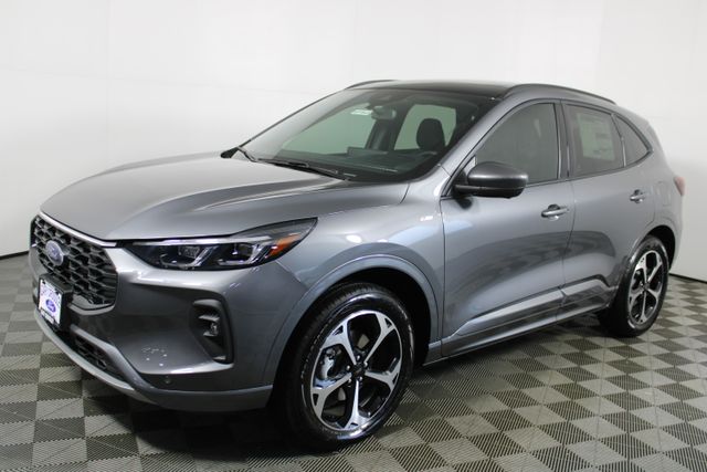 2025 Ford Escape ST-Line Elite photo 4