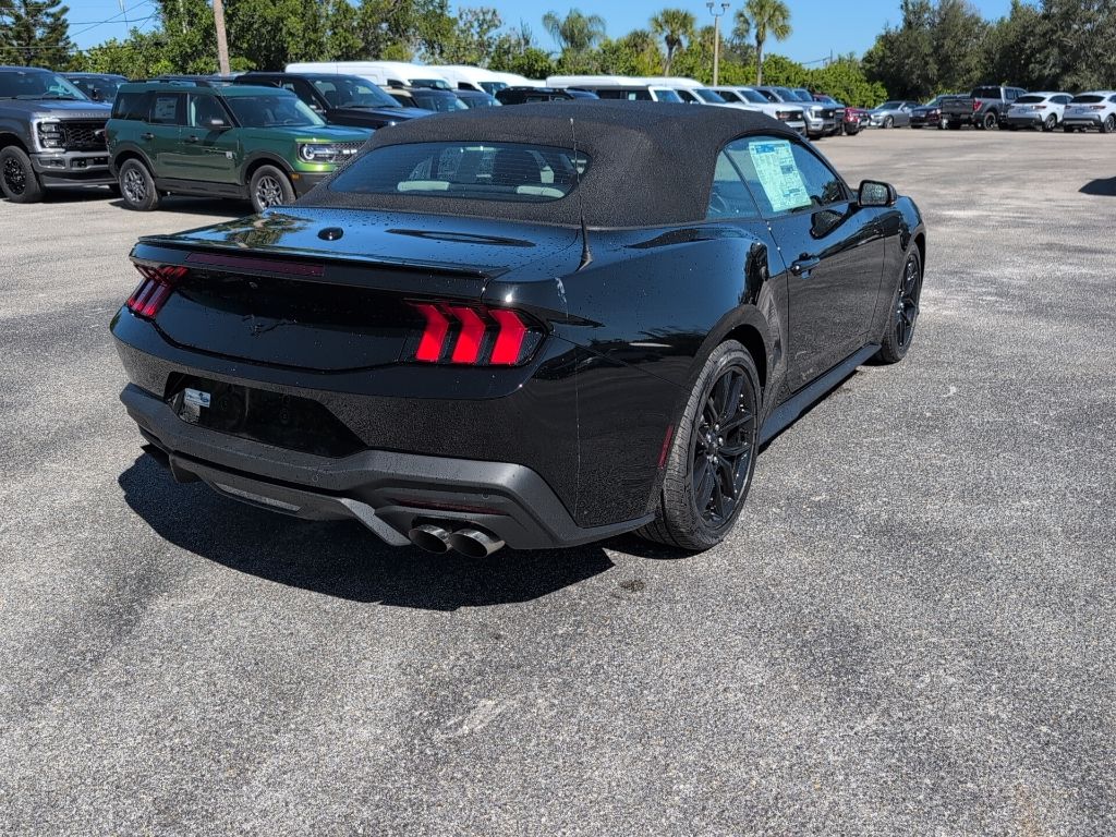 2025 Ford Mustang EcoBoost Premium photo 3