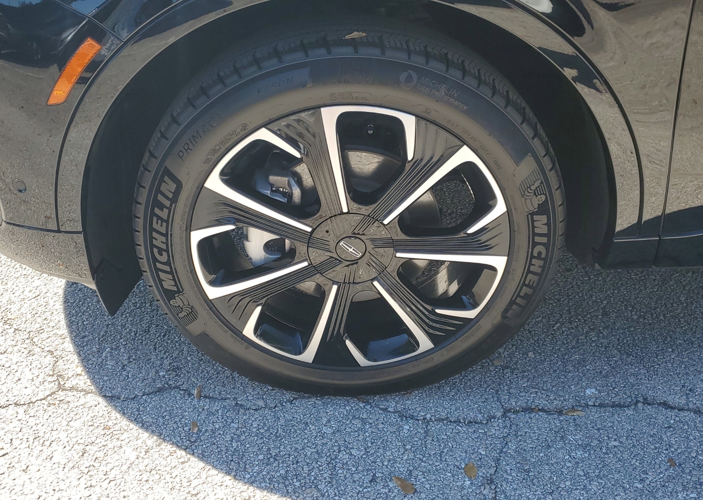 Image of Used 2024 Lincoln Nautilus Reserve AWD