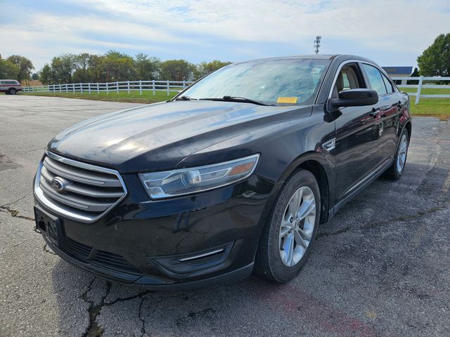 2013 Ford Taurus SEL photo 3