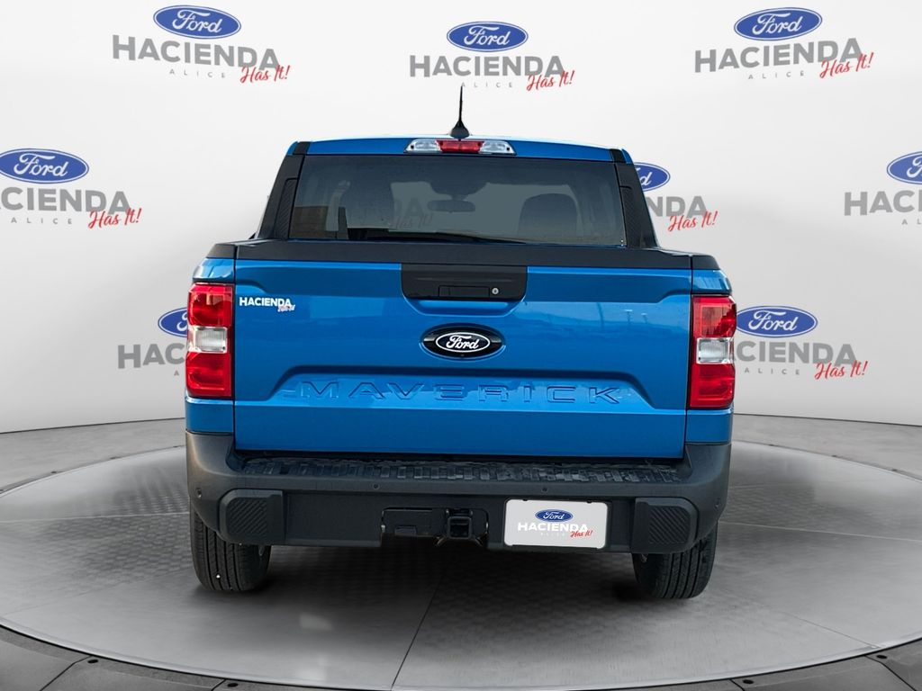 2025 Ford Maverick XLT photo 2