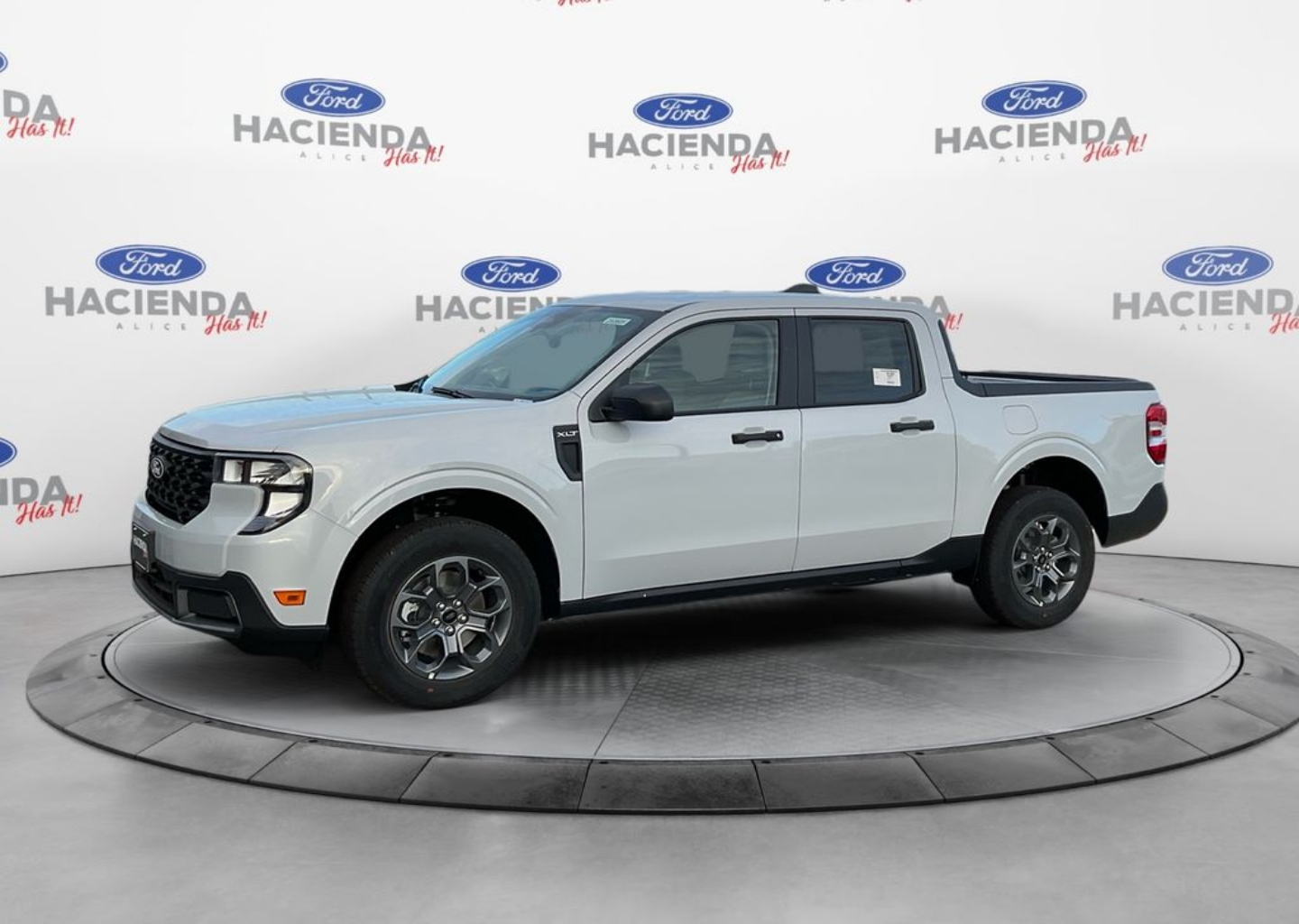 2025 Ford Maverick XLT's photo