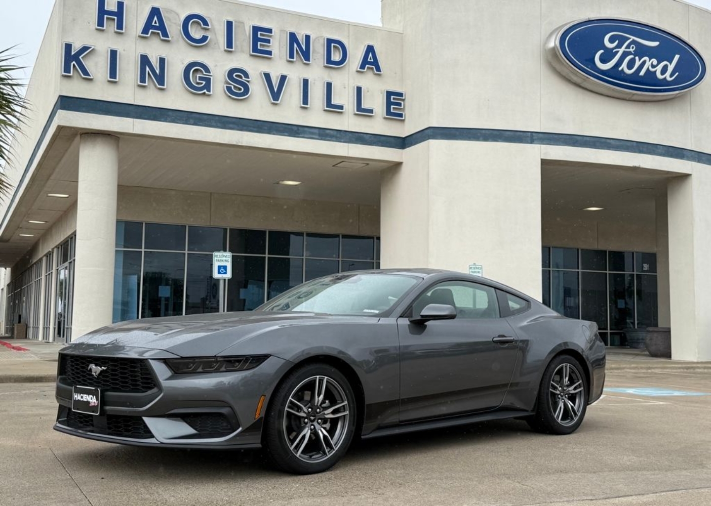 2025 Ford Mustang EcoBoost Fastback's photo