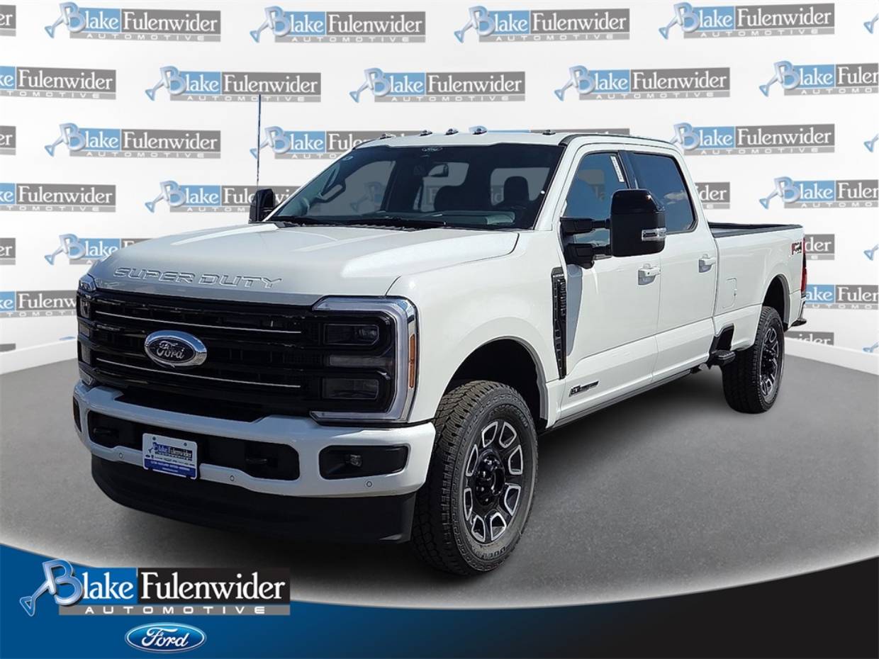 2026 Ford F-350 Super Duty Platinum's photo
