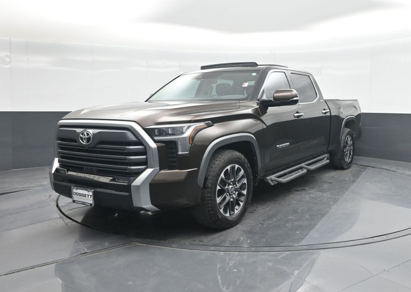 2022 Toyota Tundra Limited's photo