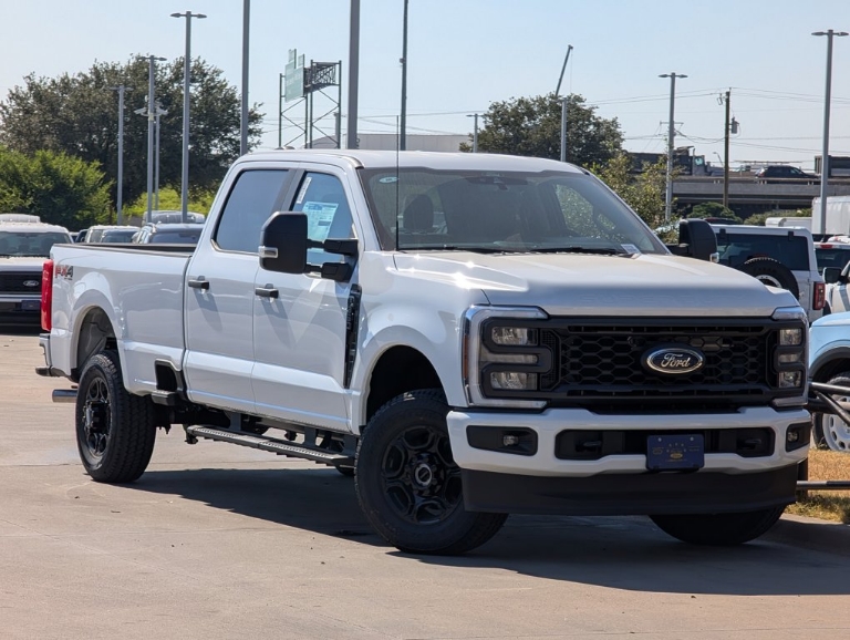 2026 Ford Super Duty F-350 SRW XL