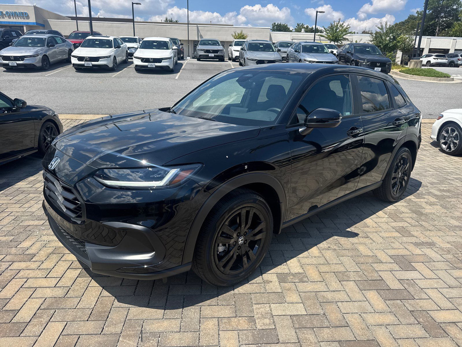 2026 Honda HR-V Sport photo 3