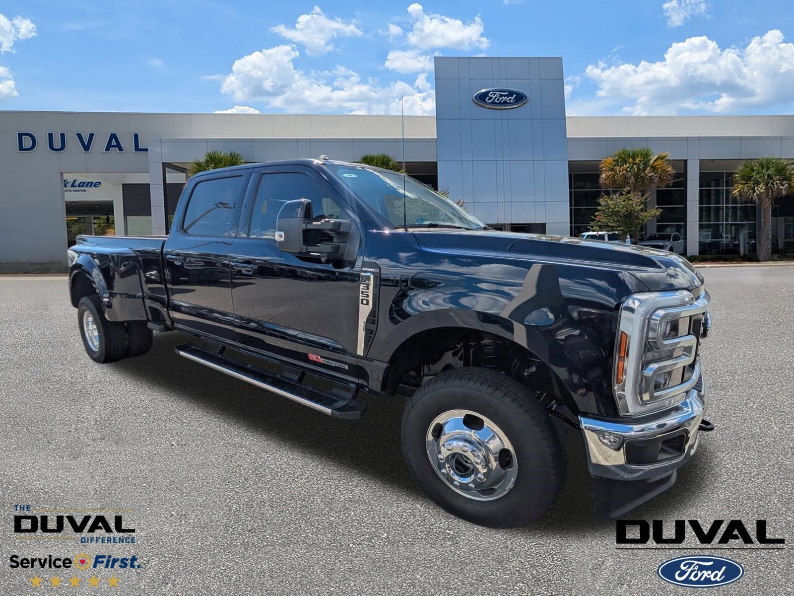 New 2025 Ford F-350SD LARIAT