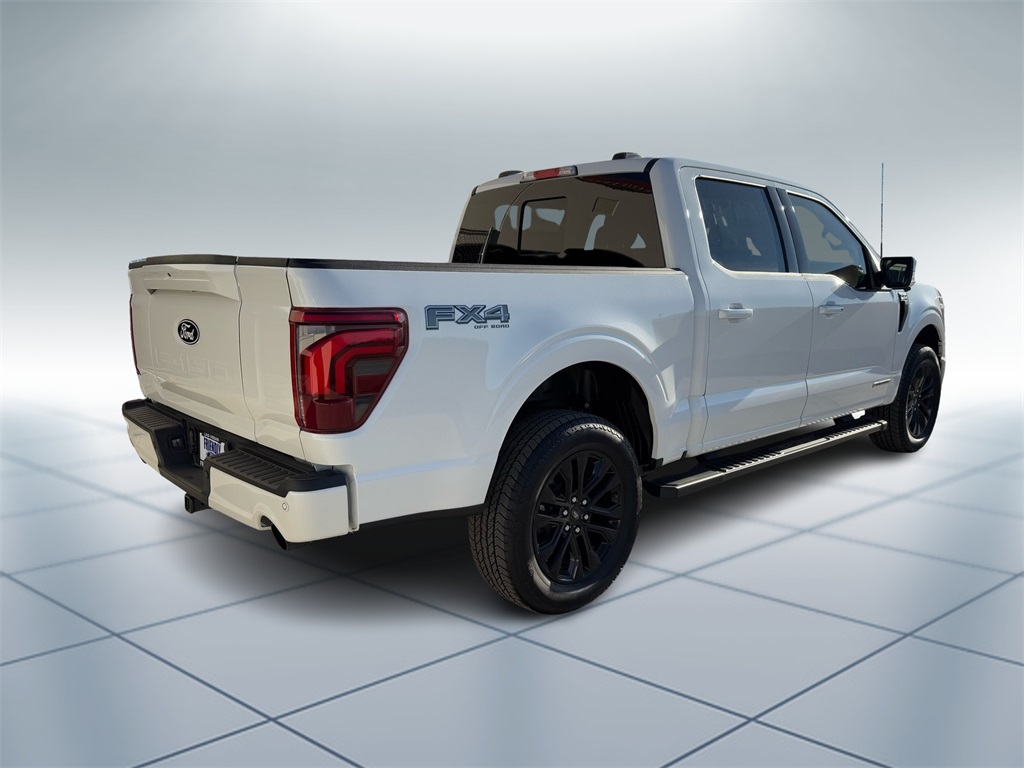 2025 Ford F-150 Lariat photo 3