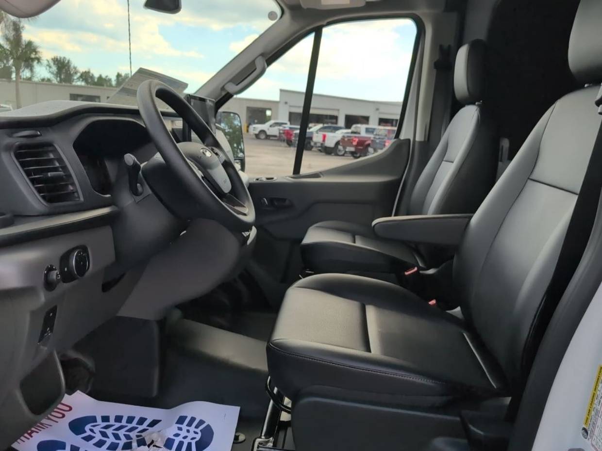 2026 Ford Transit Van Base - Photo 8
