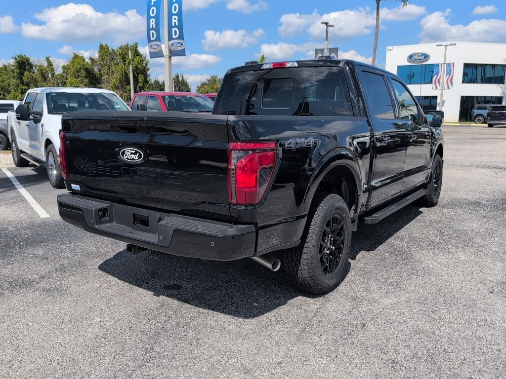 2025 Ford F-150 XLT photo 3