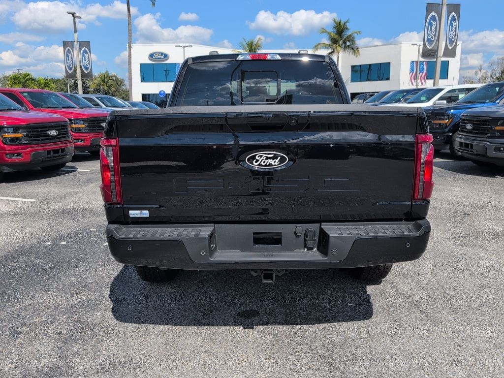 2025 Ford F-150 XLT photo 4