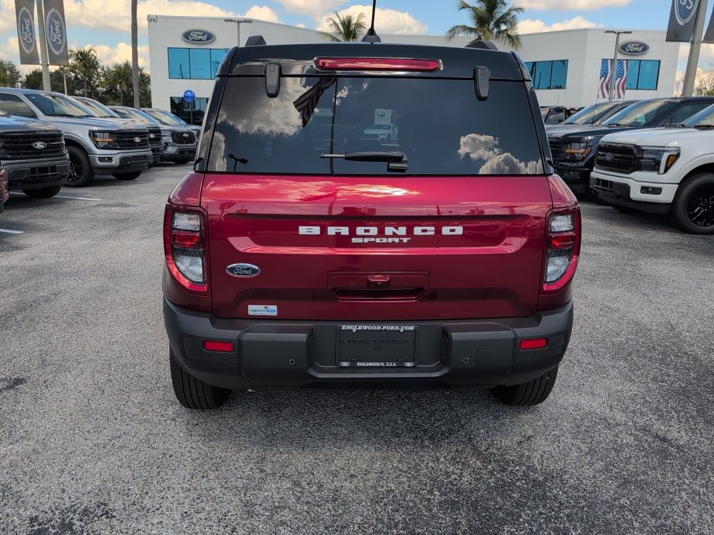 2025 Ford Bronco Sport Outer Banks photo 4
