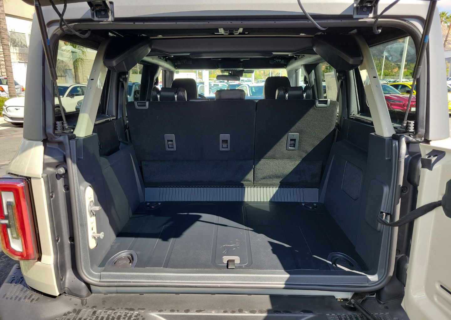 2025 Ford Bronco 4-Door Badlands - Photo 8