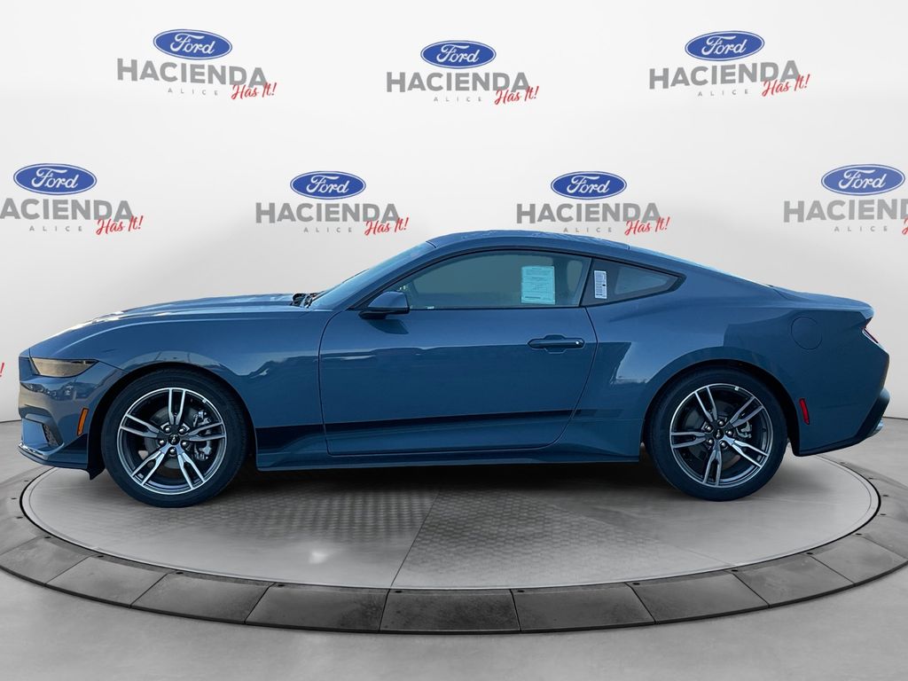 2025 Ford Mustang photo 2