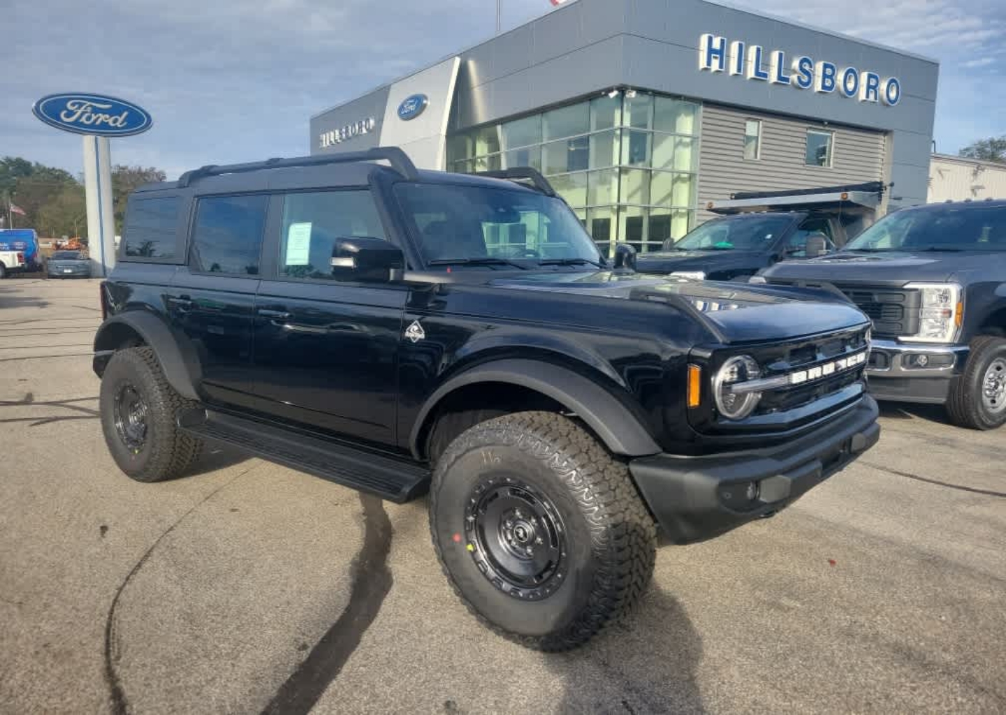 2025 Ford Bronco 4-Door Outer Banks's photo