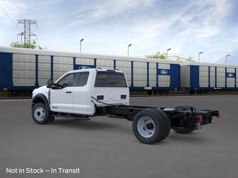2026 Ford F-550 photo 2
