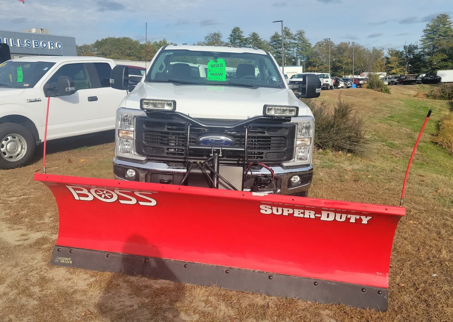 2026 Ford F-350 Super Duty XL's photo