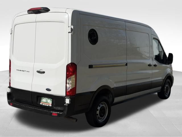 2022 Ford Transit photo 4