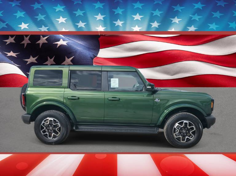 2025 Ford Bronco Outer Banks