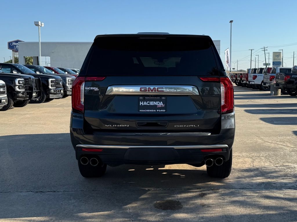 2021 Gmc Yukon Denali photo 4