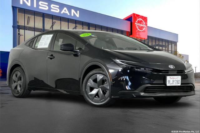 2024 Toyota Prius LE