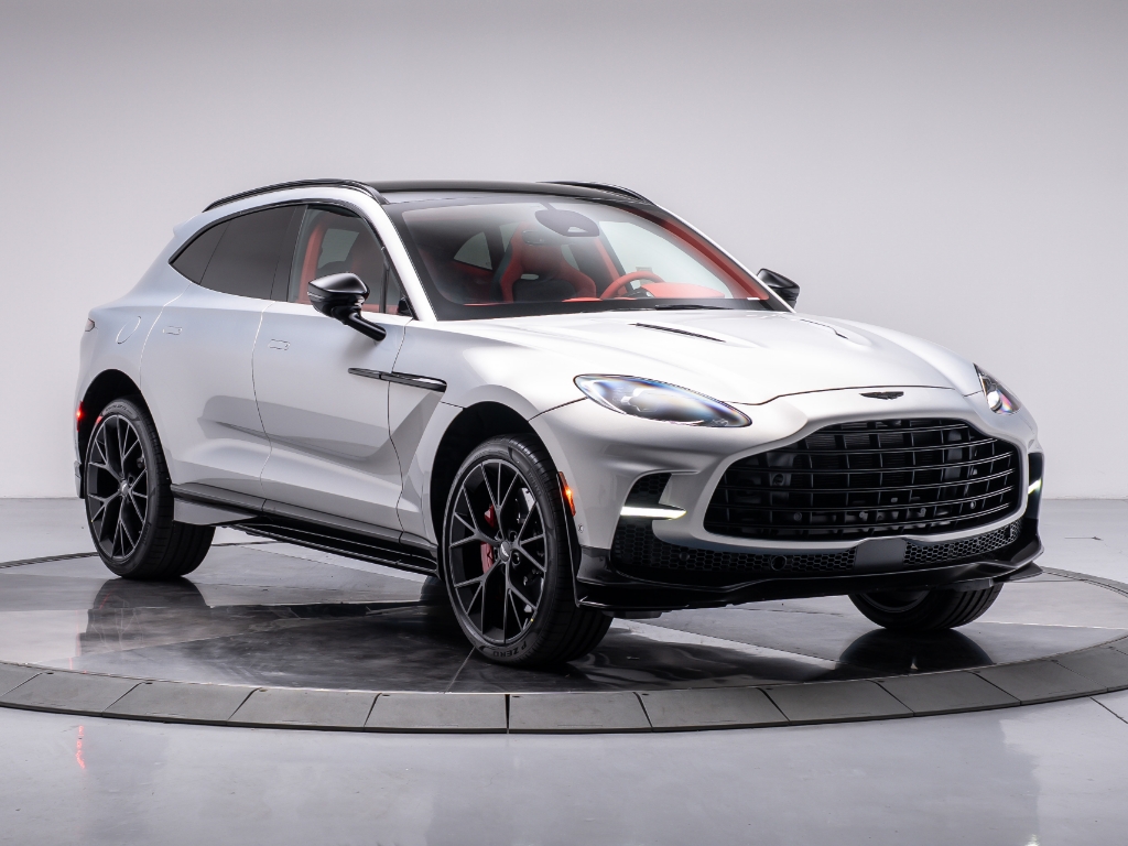 2025 Aston Martin DBX 707