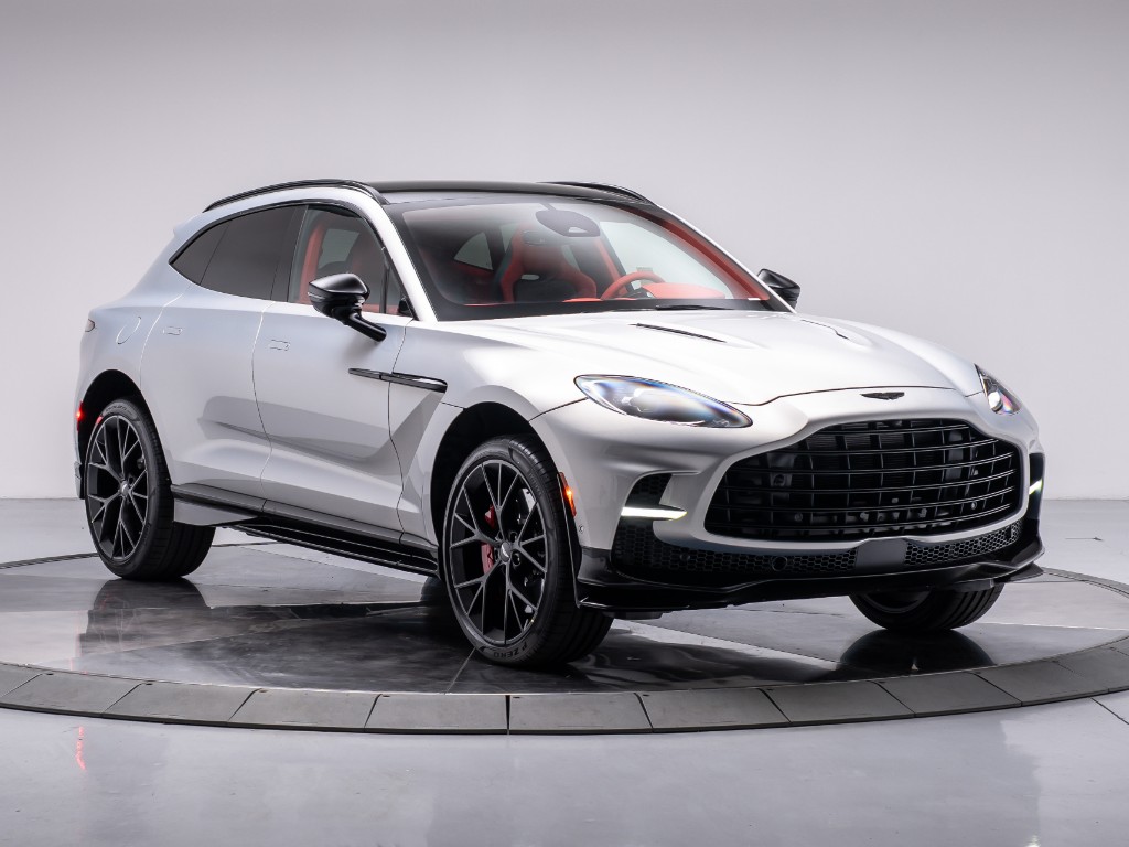 2025 Aston Martin DBX 707