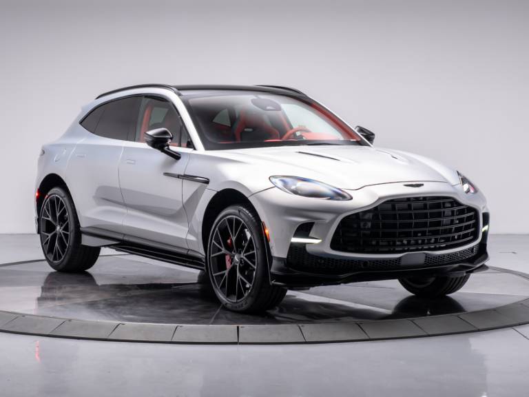 2025 Aston Martin DBX 707