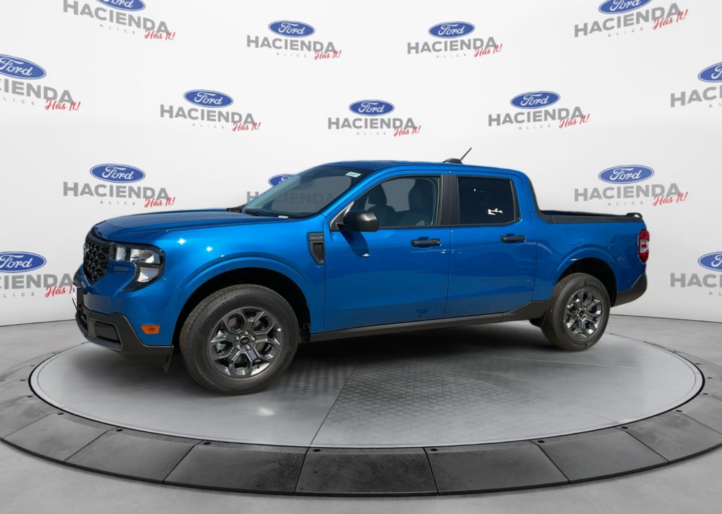 2025 Ford Maverick XLT's photo