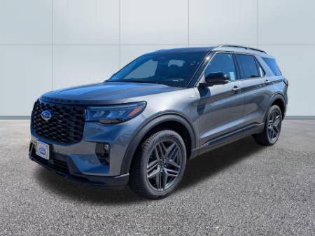 2025 Ford Explorer ST Line