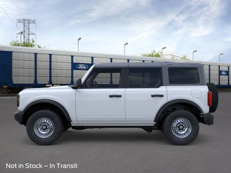 2025 Ford Bronco Base photo 3