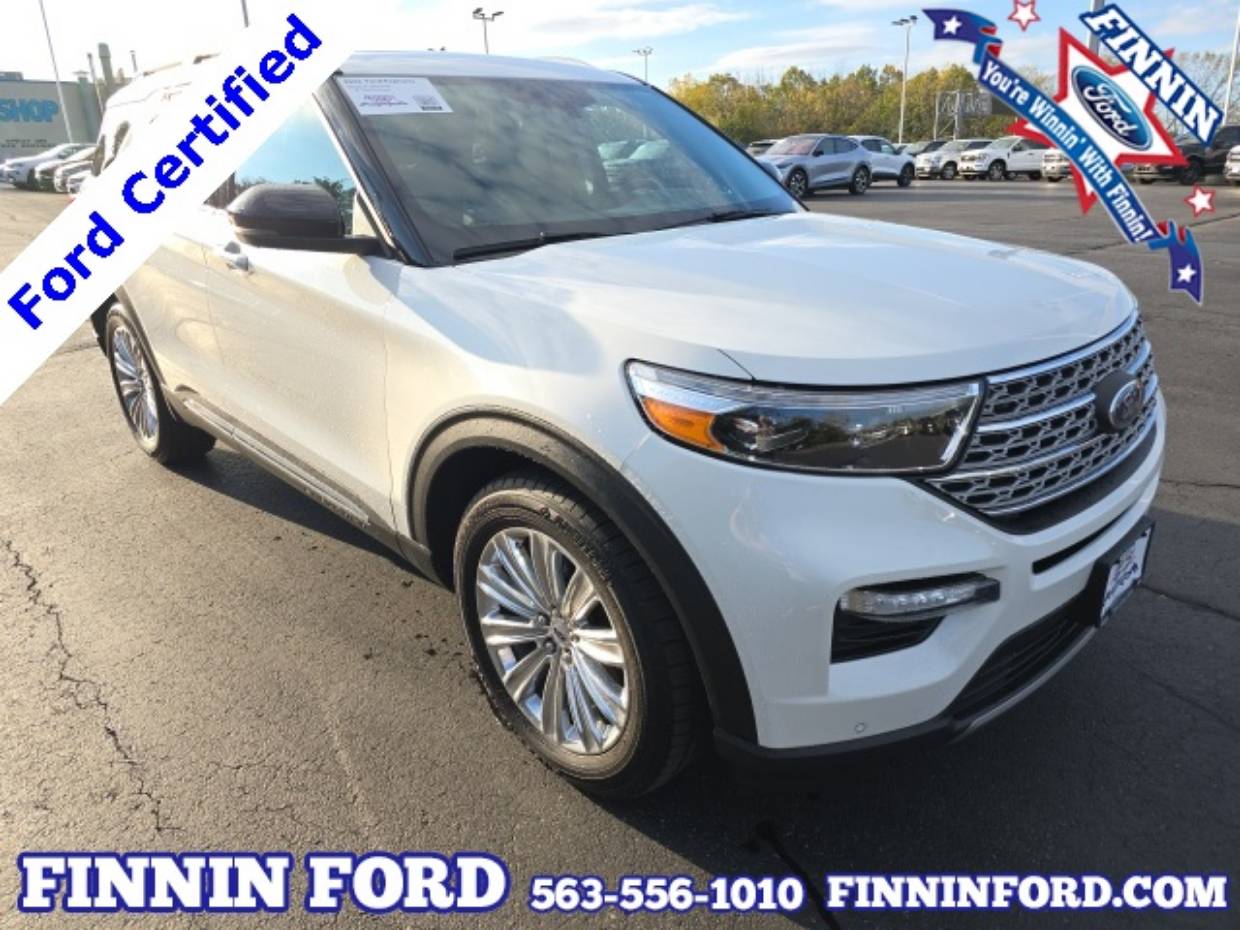 2022 Ford Explorer Limited's photo