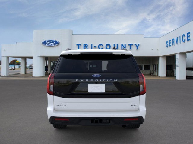 2025 Ford Expedition MAX photo 3