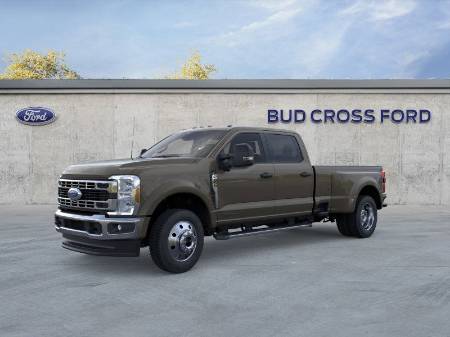2026 Ford Super Duty F-450 DRW XLT