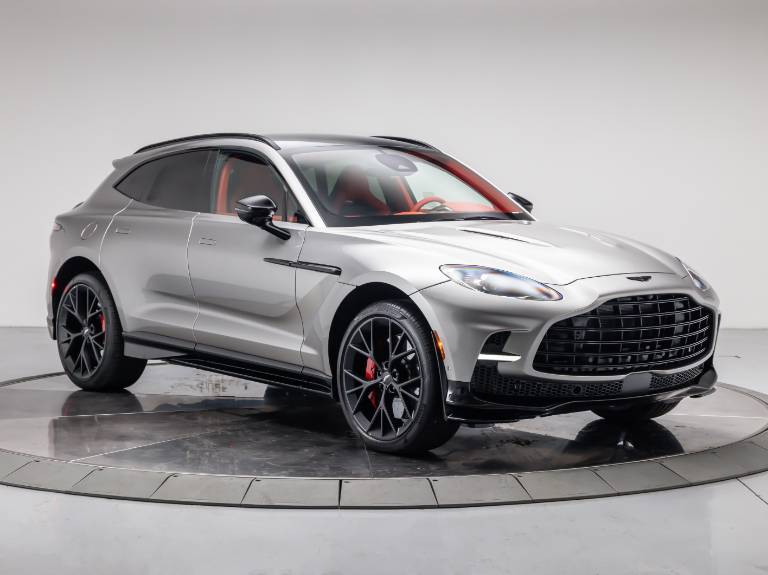 2025 Aston Martin DBX 707