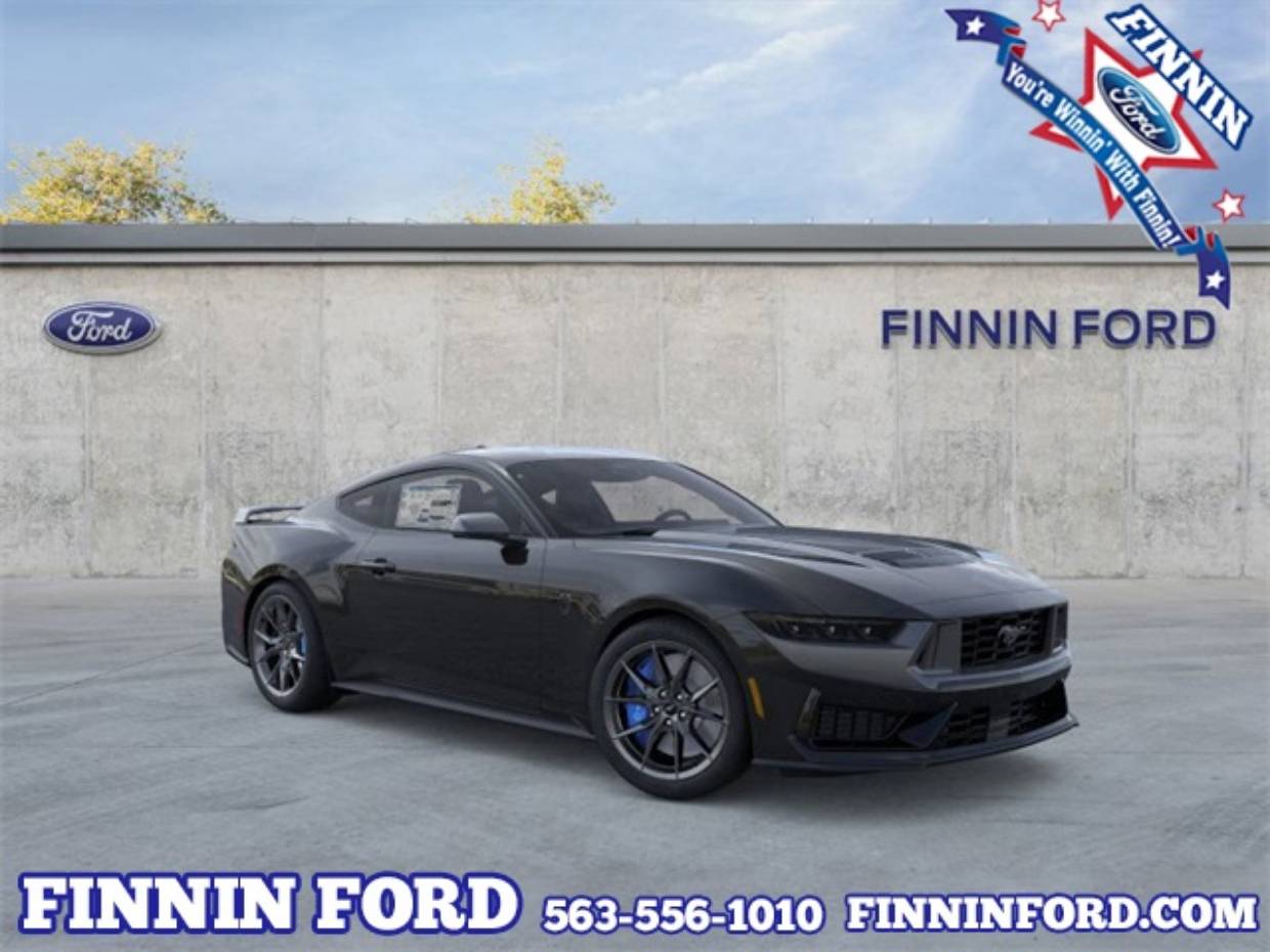 2025 Ford Mustang Dark Horse's photo